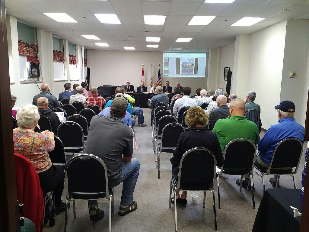 Dozens of people attended a public meeting about proposed changes to the Rainy and Namakan Lakes rule curves in International Falls, Minnesota, on Aug. 17. Credit: IJC
