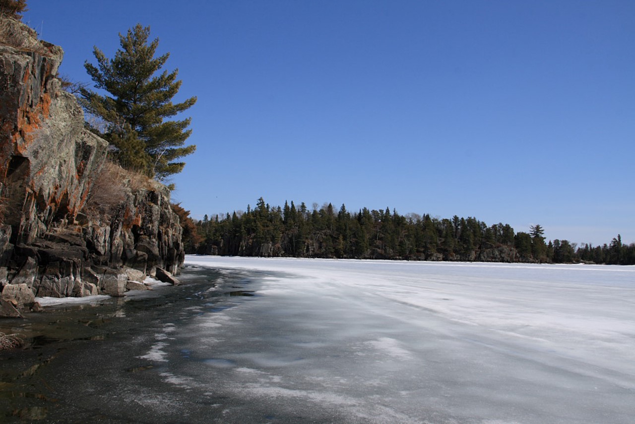 Le lac des bois au début du printemps. Photo obtenue de la Lake of the Woods Water Sustainability Foundation.